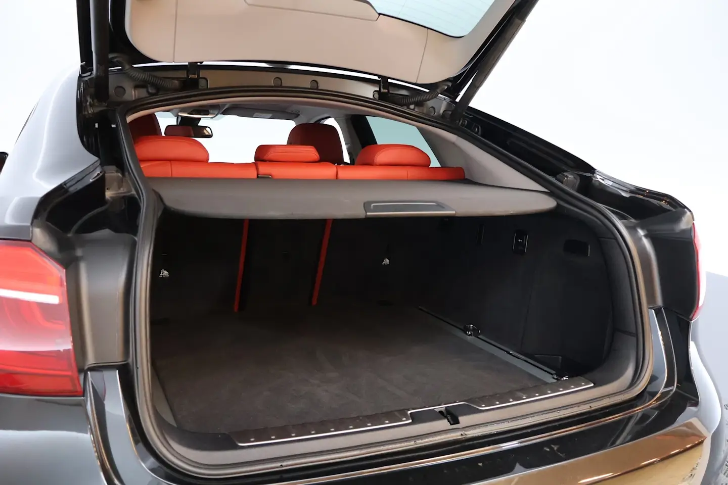 Car Image - 6HGq9ksO9Ac5tXdhEDDBIs