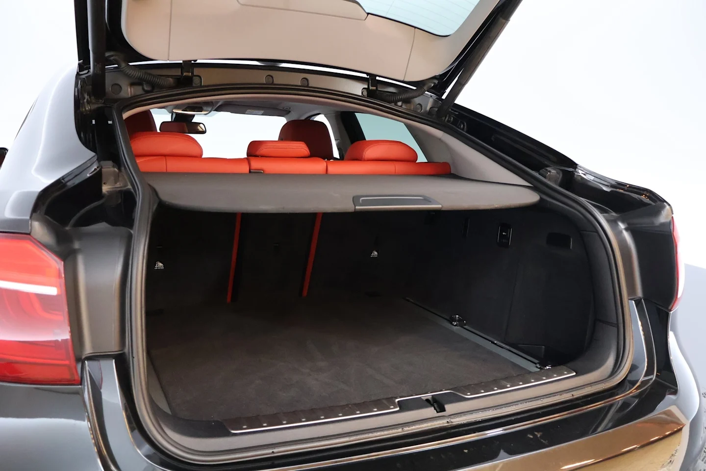 Car Image - 6HGq9ksO9Ac5tXdhEDDBIs