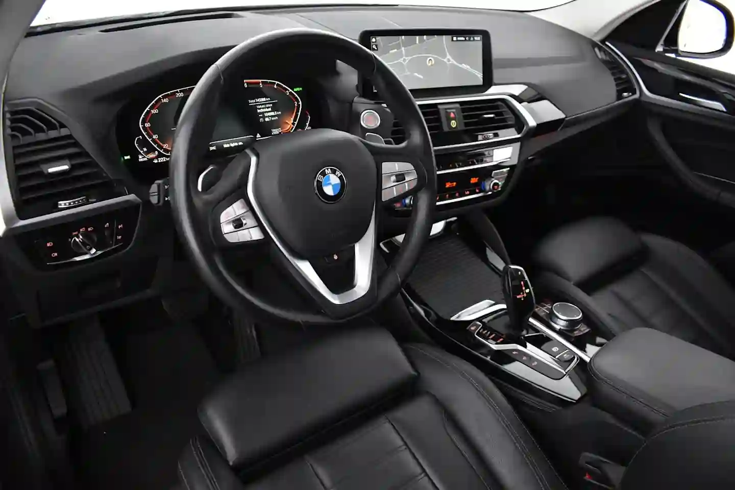 Car Image - 4dNVP0rMG39q8JESkqjCt4