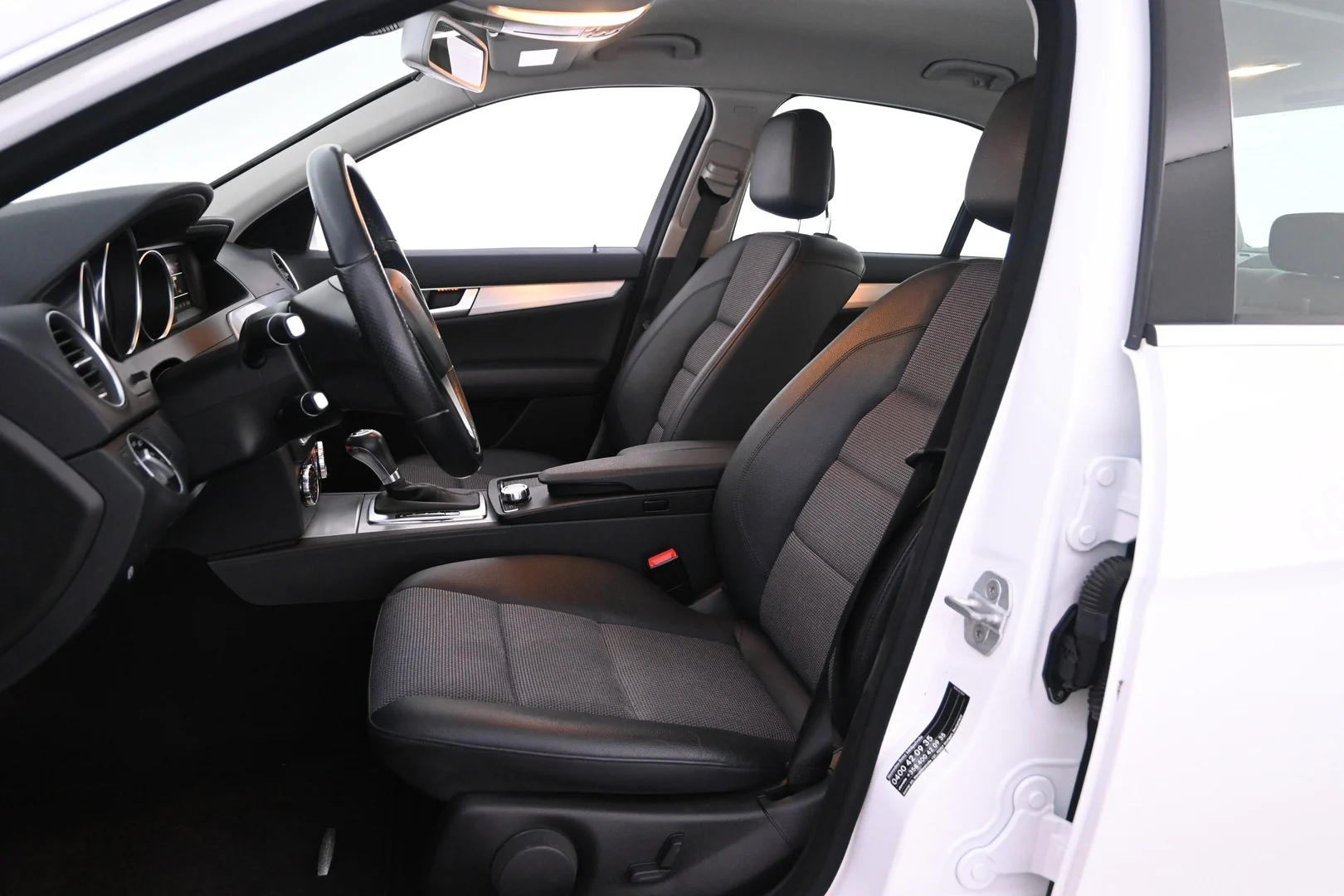 Car Image - 1Rf6BmXneo0aQlaep8SlJ0