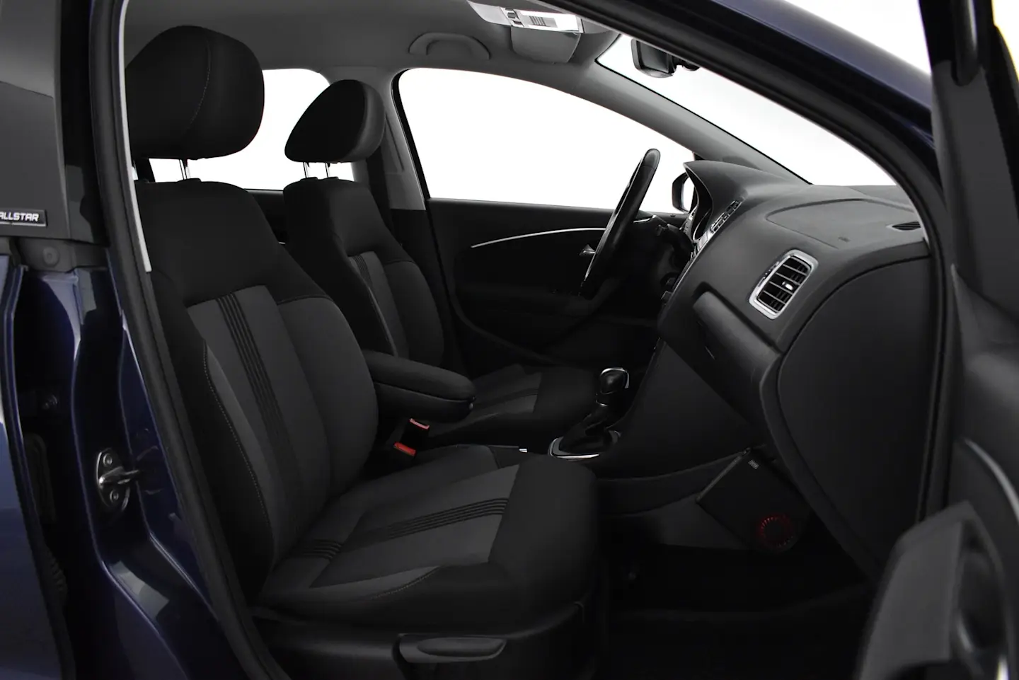 Car Image - 34M4GDrKCqfHorDEJ6edgA
