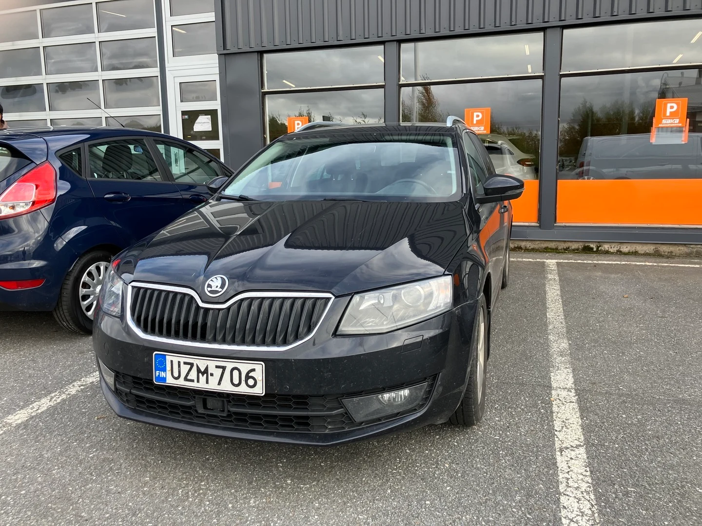 Car Image - 7eP4Nu9lPsLRuJthczZcr5