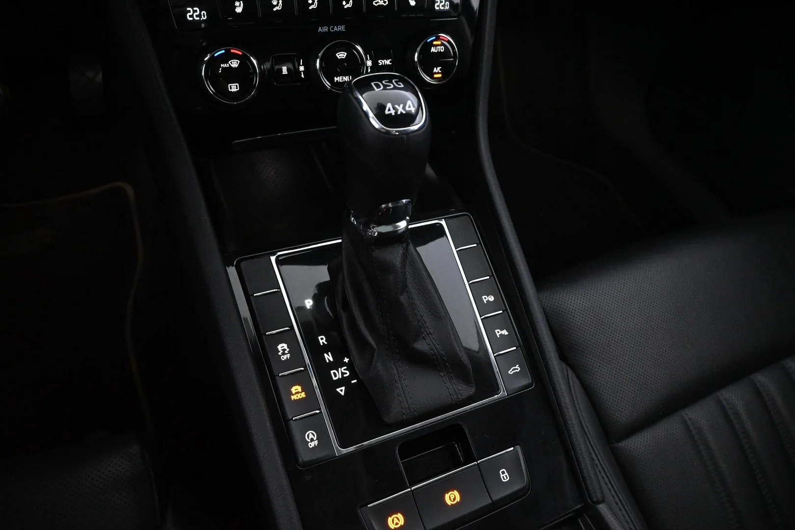 Car Image - 1TkAxnNsl4aGqA1M0v0WVa