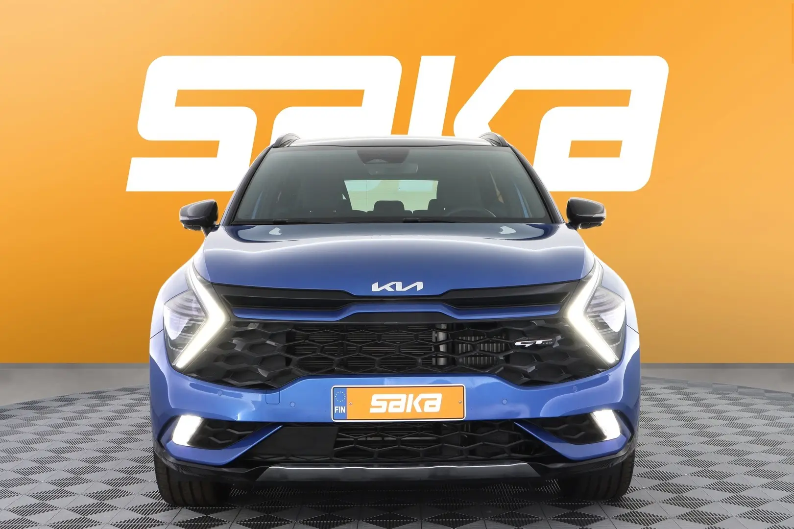 Car Image - 4g0aWrBQ9fbCSnPAxt8l3i