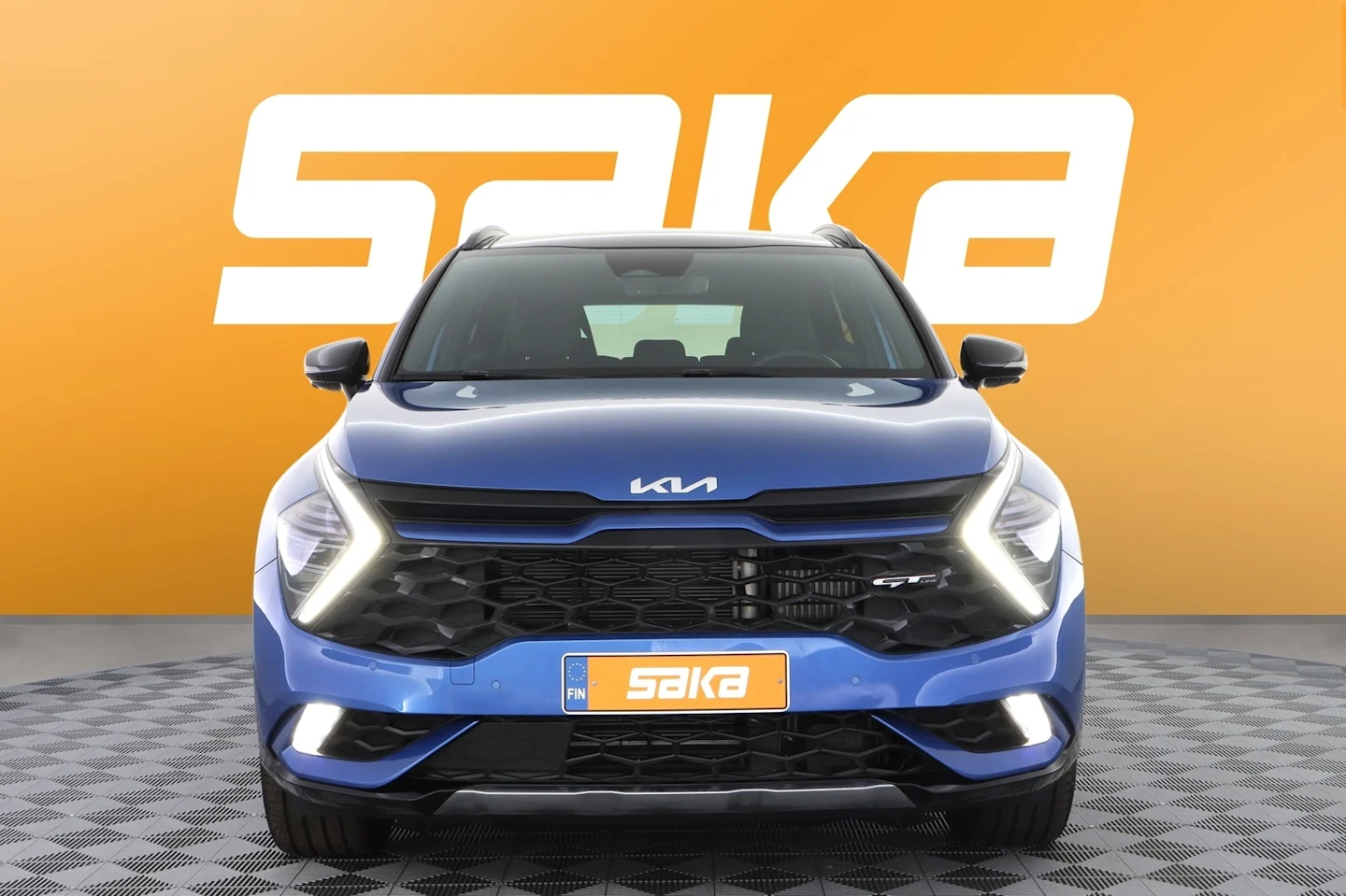 Car Image - 4g0aWrBQ9fbCSnPAxt8l3i