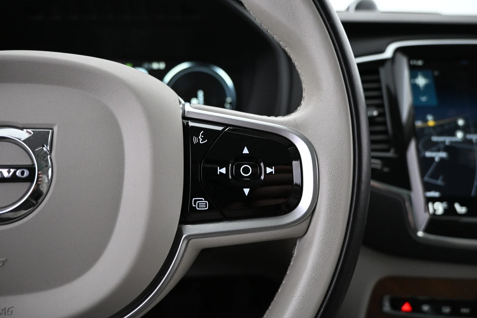 Car Image - 415pxrEmJDZ589YZCLeSgv