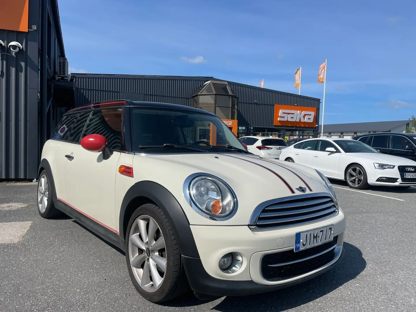 Car Image - 315y8D2ueCCfeQAVkhix1W
