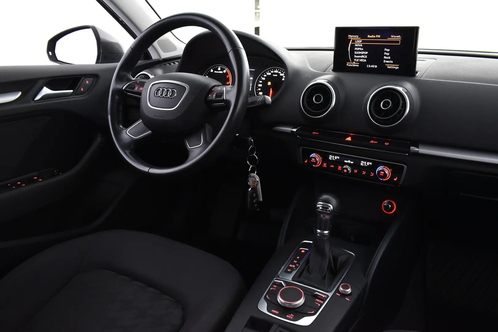 Car Image - 1natdA3P9WkRtnJsbG4v5N