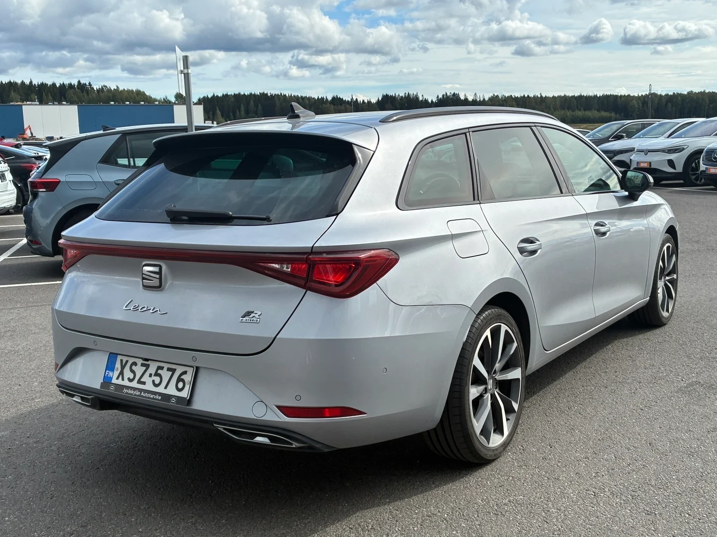 Car Image - 1KhACUeF882YqymJy33kEF