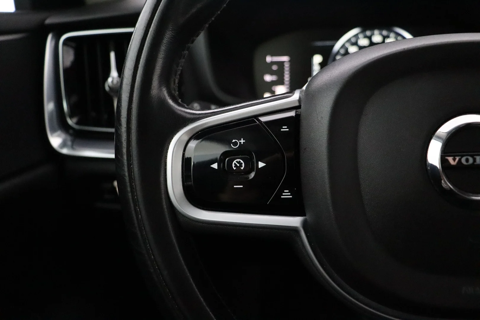 Car Image - 5Gd9UMP4B6Vsz0NOSsikPy