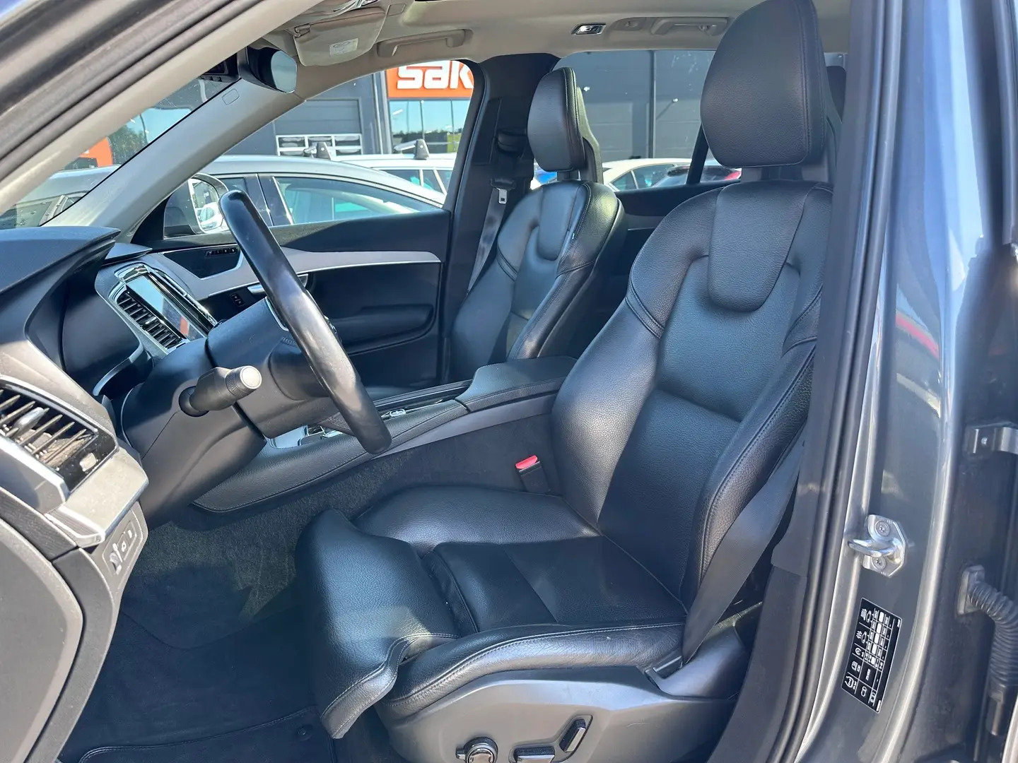 Car Image - 5QMtwLssaJxuBpsVKrpA4r