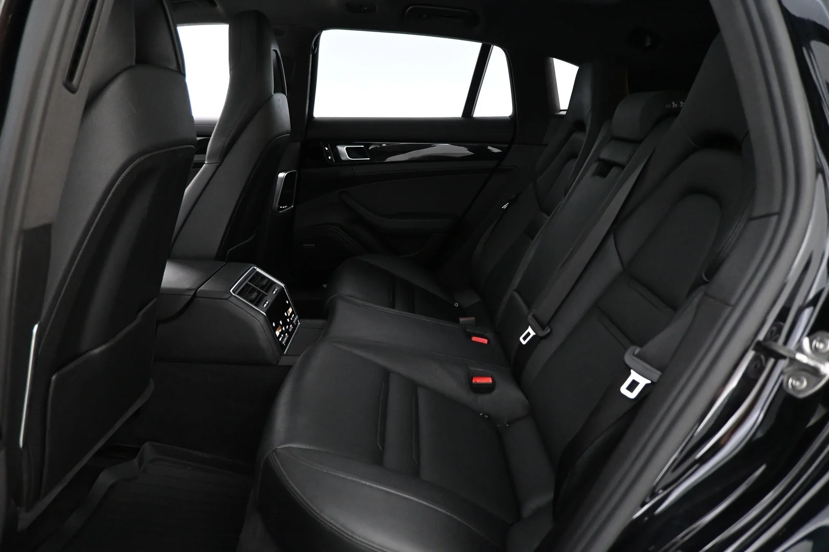 Car Image - 3XZj5VnD2b1pKbVflgeBF7