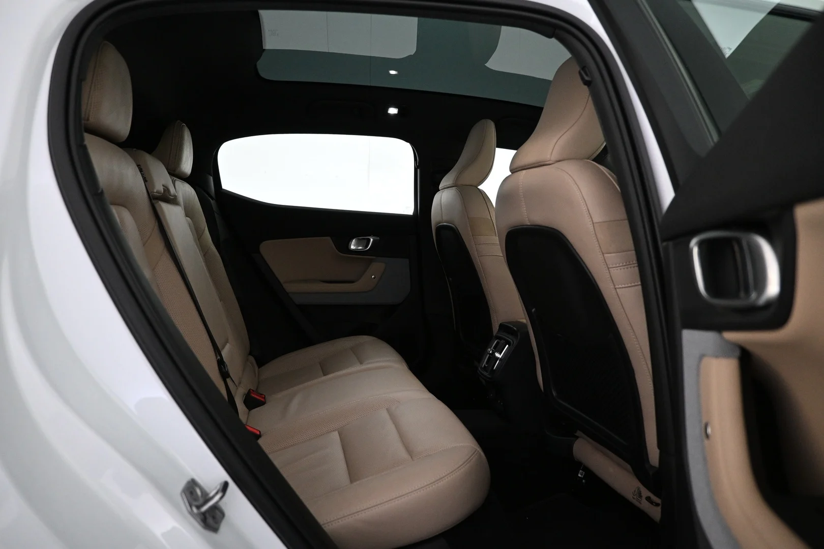Car Image - 6zMgKQgXsSBAtZRjBRPqqX