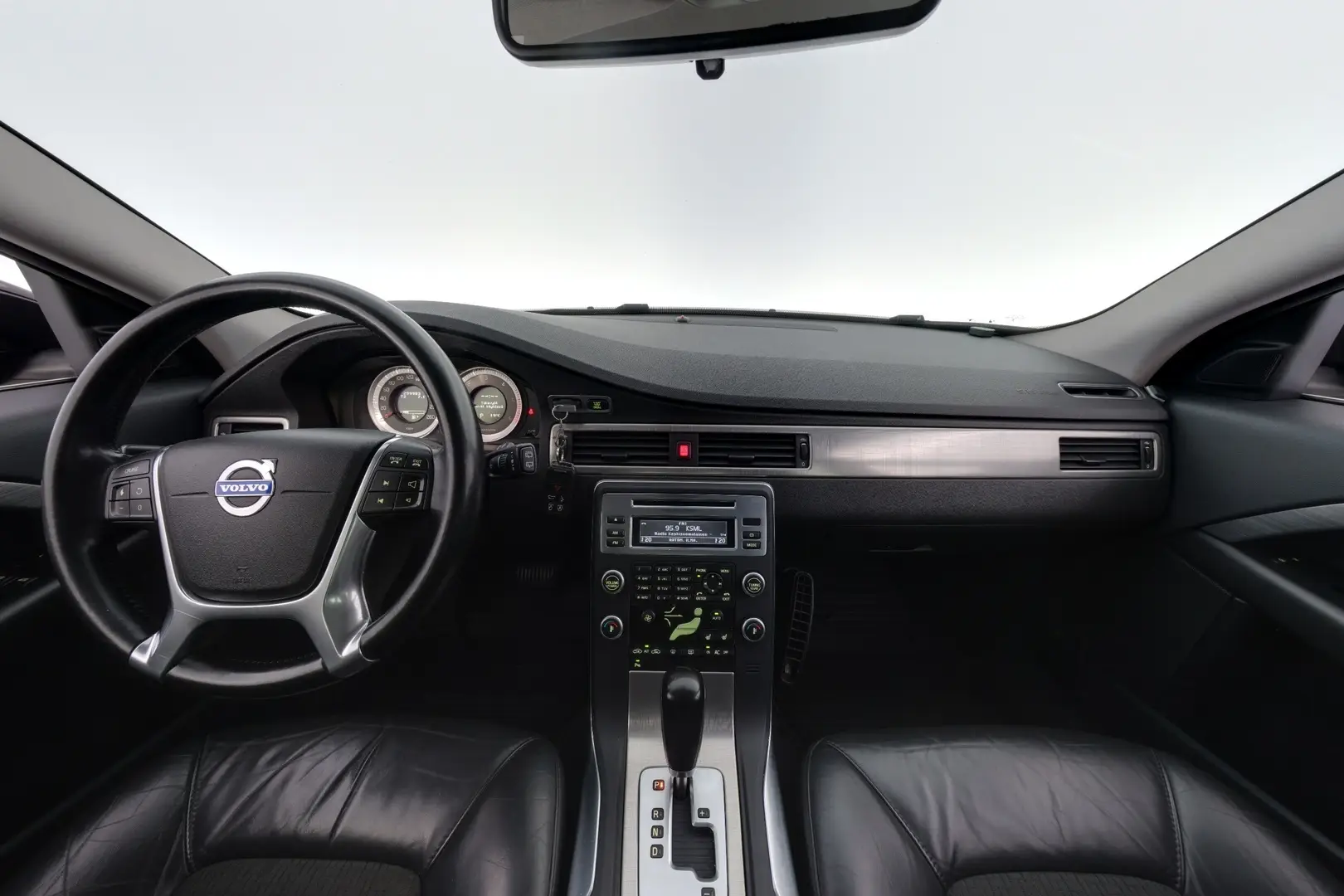 Car Image - 6YEQorhE1l8NCX0pQjqpqm