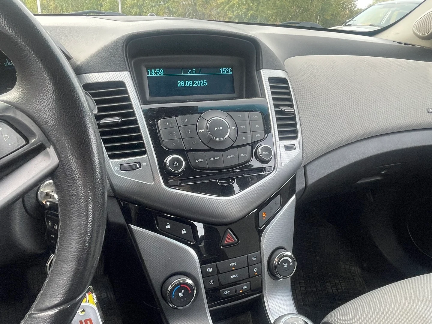 Car Image - 01uRYCk7lxETYk990QIWkW