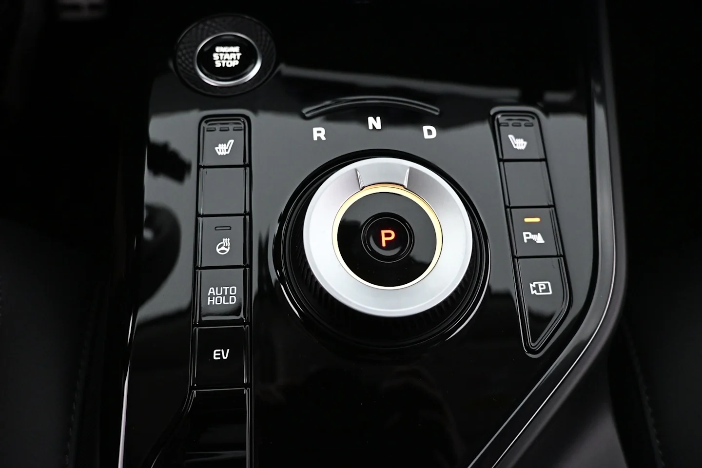 Car Image - 3c08YlzUougQkd9UJLWsWo