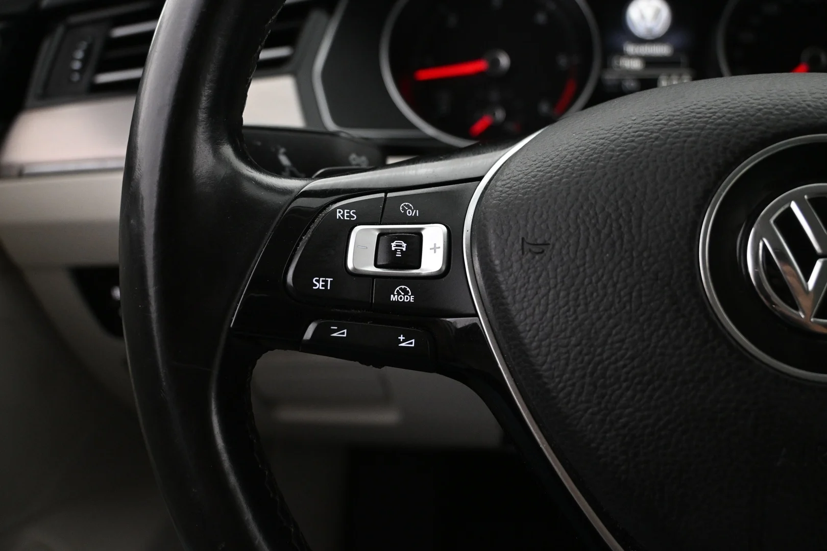Car Image - 7J9n4imznP2DdrWFw6WHXE