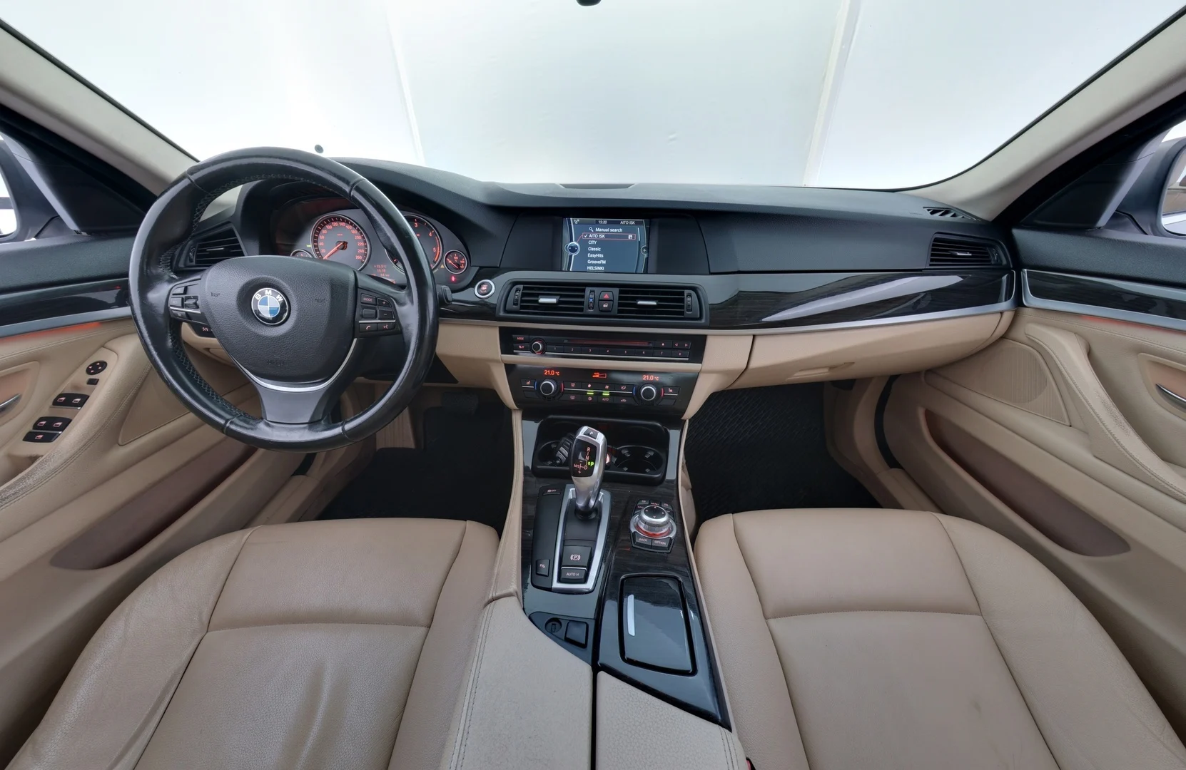 Car Image - 1TcHoEUfMAZ4X2rfPUsP4K
