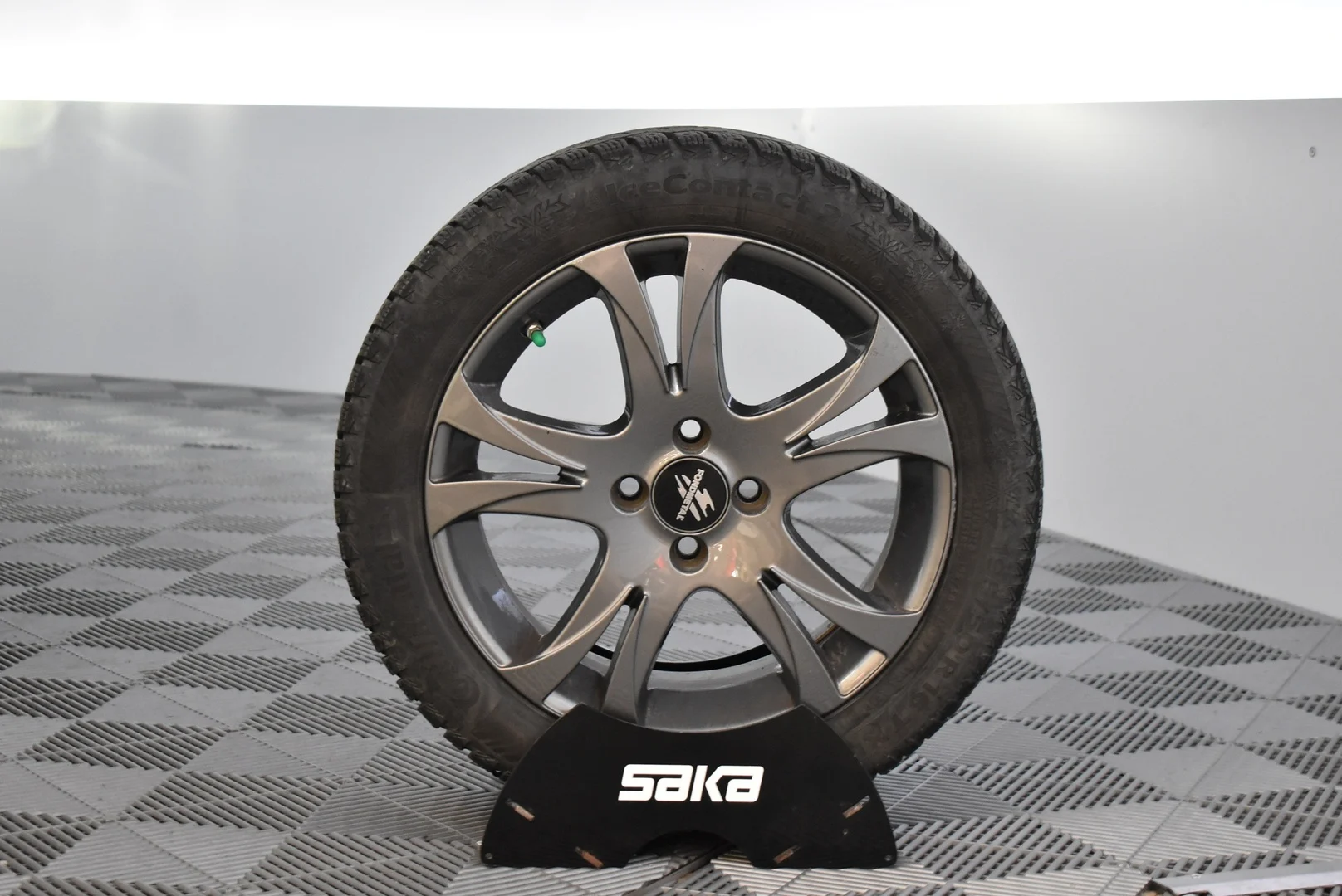 Car Image - 3gqmkwo4AmyzhkyysqwEIl