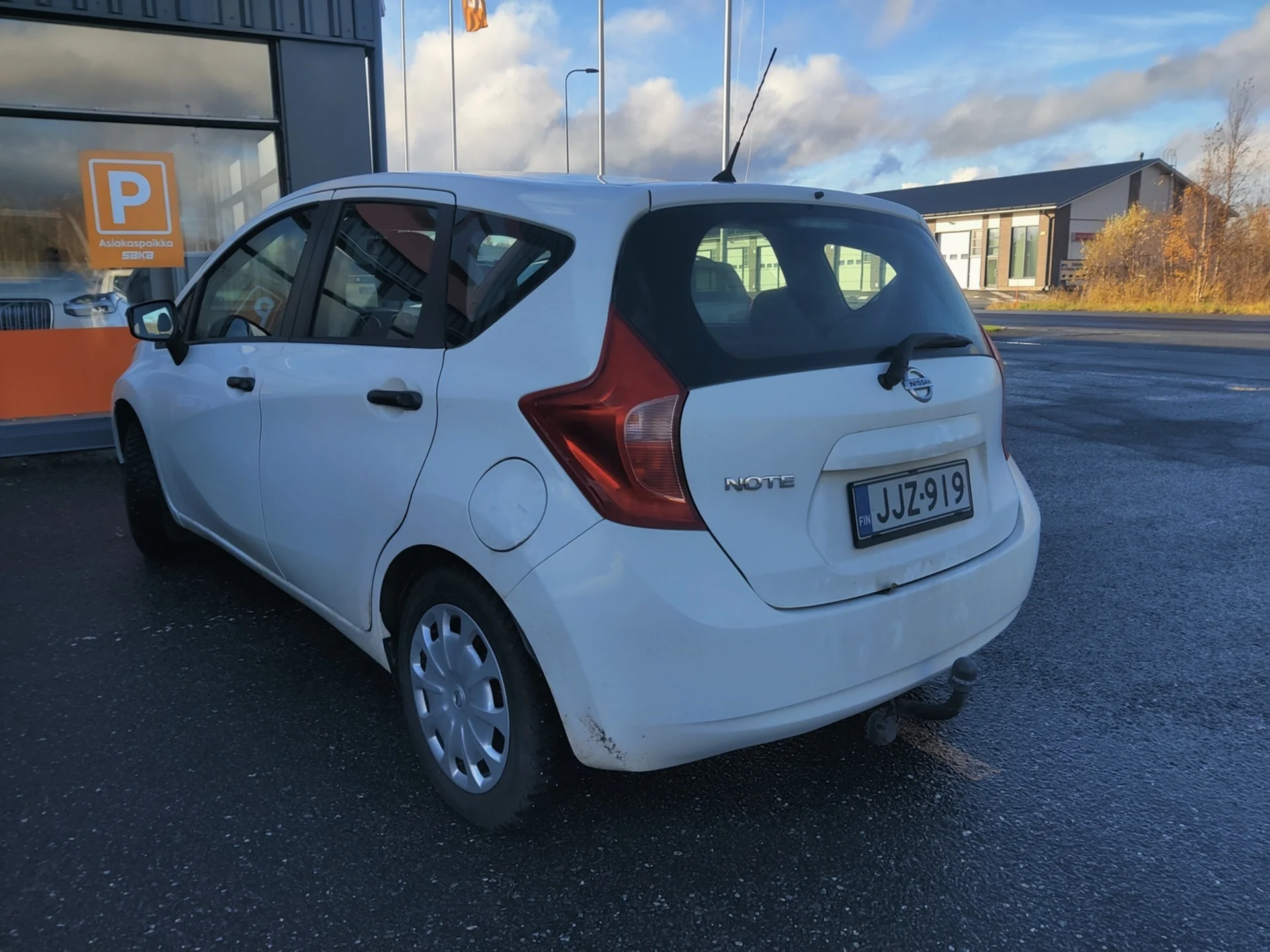 Car Image - 7d3pP5NKOElpRQsQziNQW7