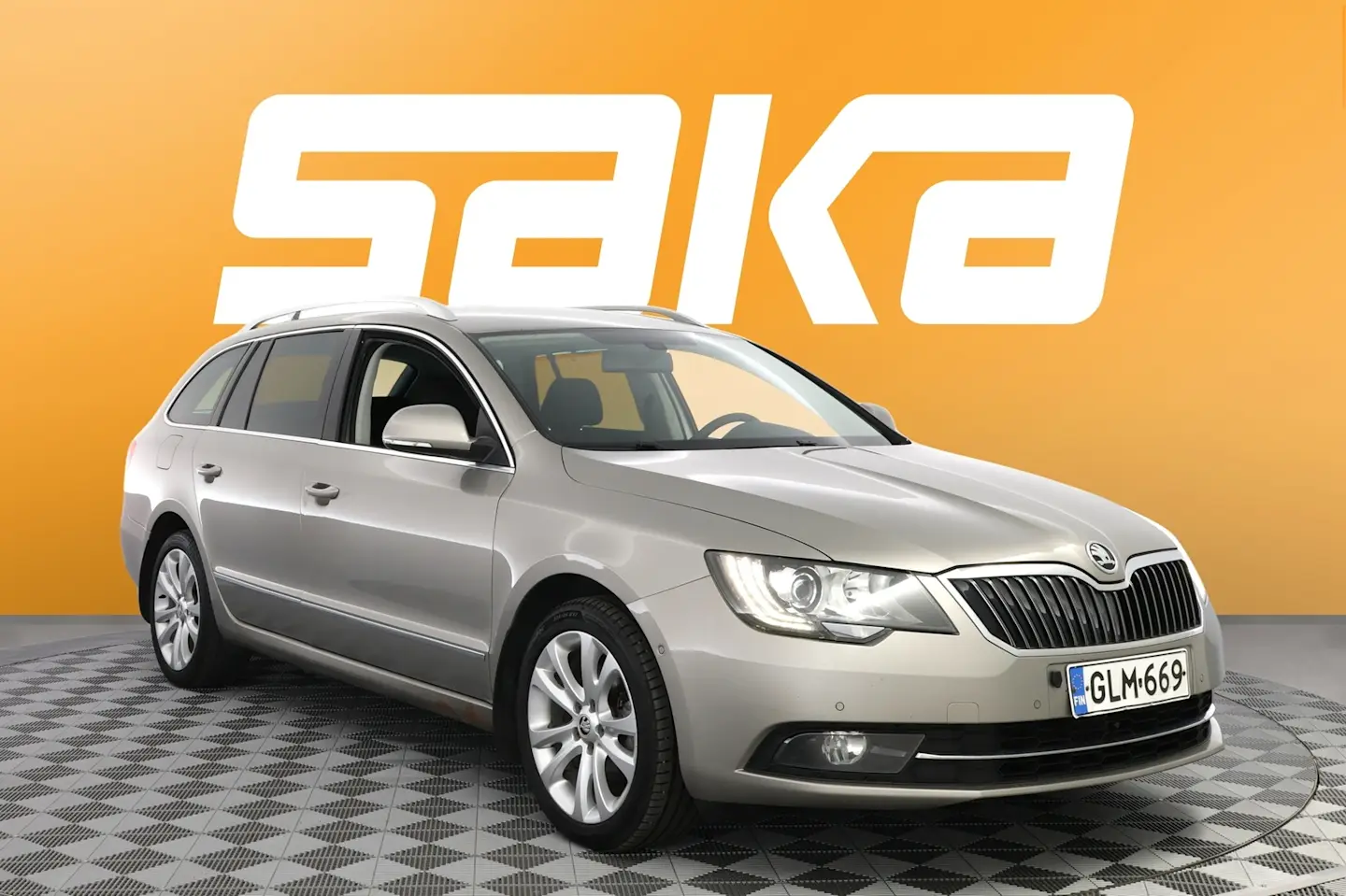 Car Image - 4WLE6v1XhPv6Drqj8eMHpn