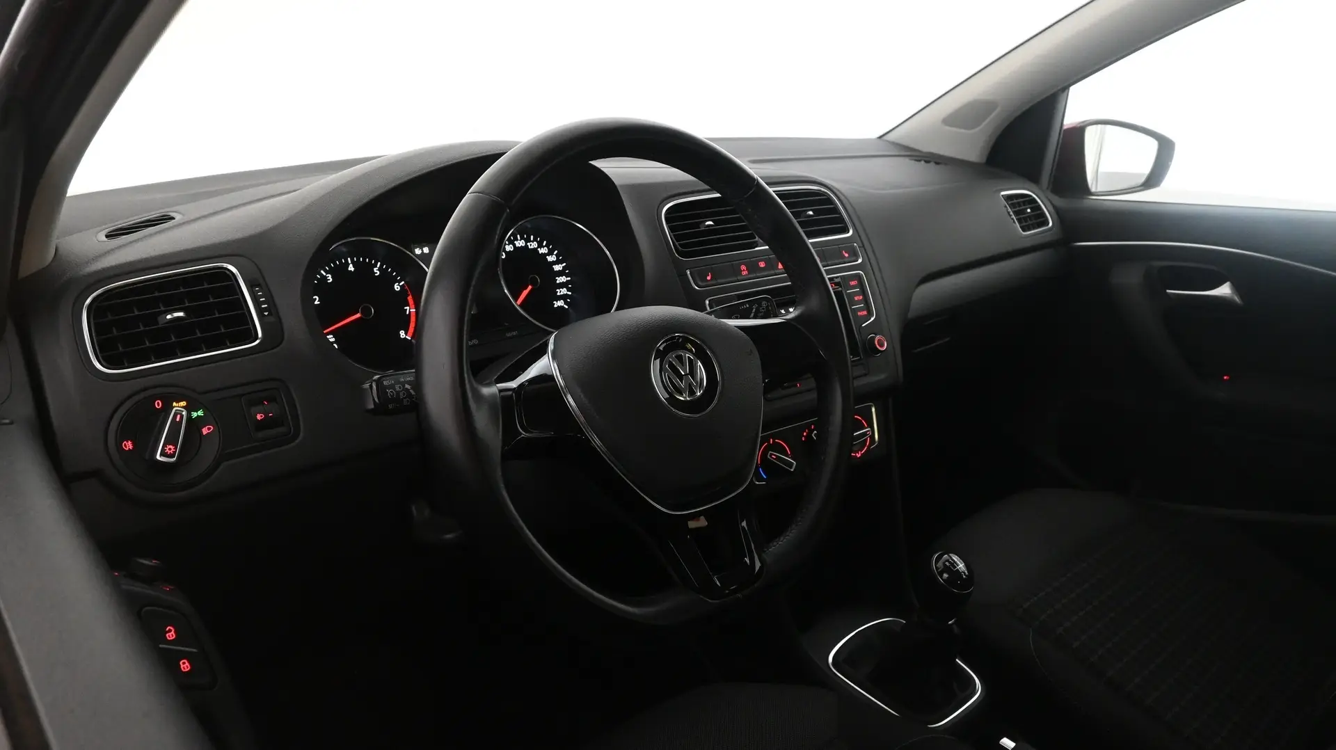 Car Image - 4eXyhsoEzLeNmdTKmIp278