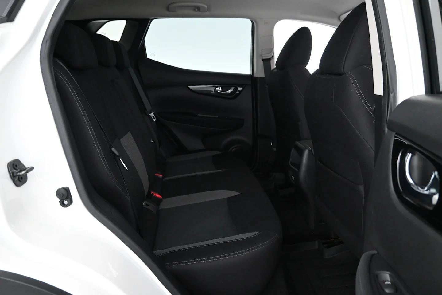 Car Image - 4js7UzV0JCAroWHY2TjNa3