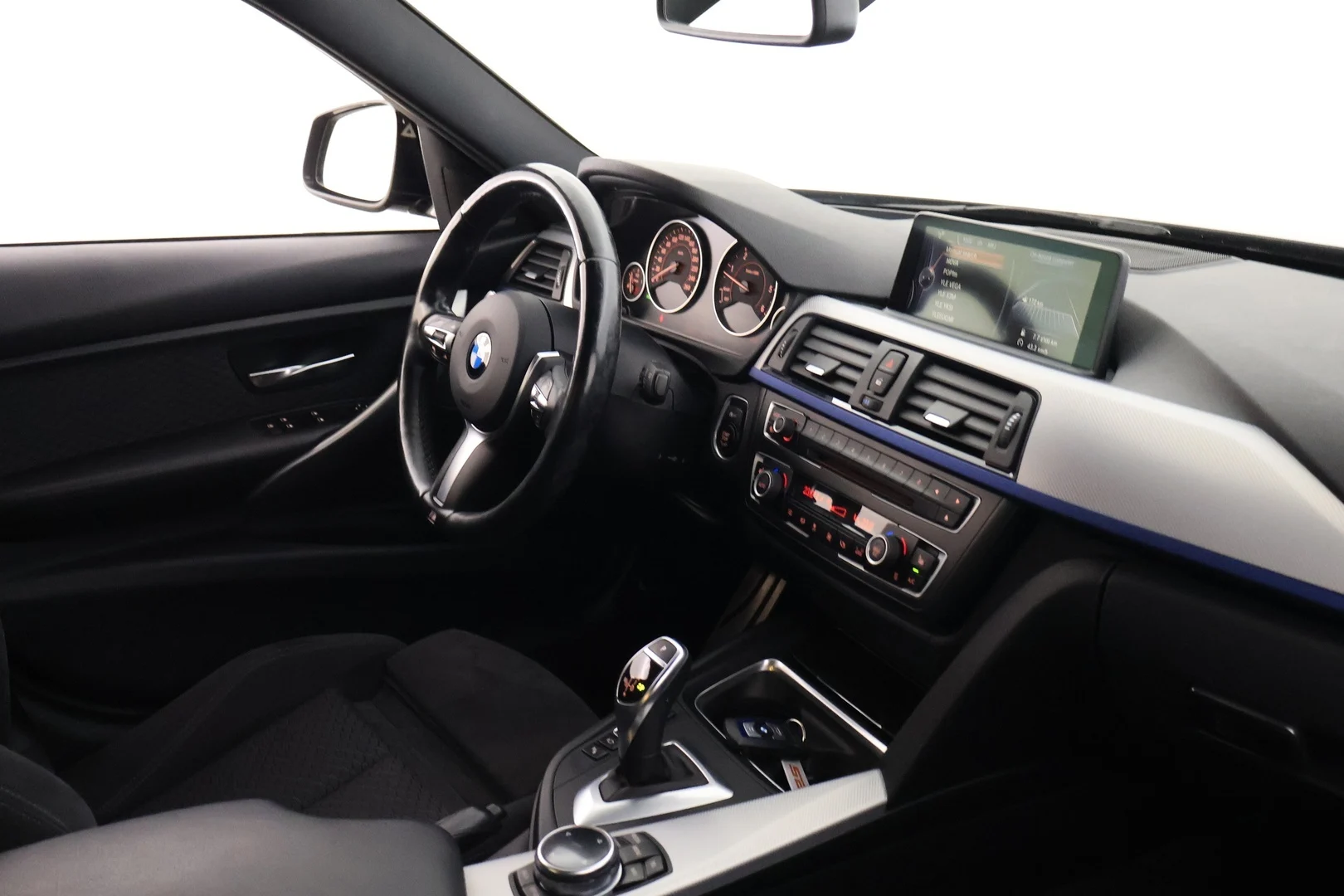 Car Image - 2Eh8ykPfuXAffshG16IuXA