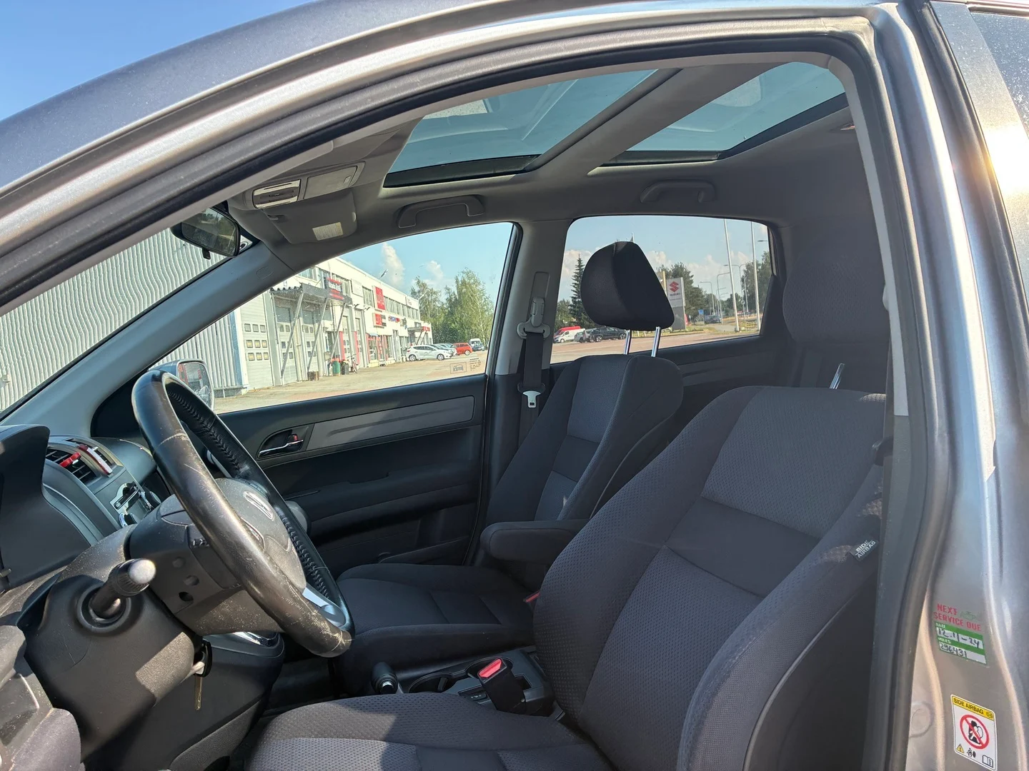 Car Image - EFn7ZM6Nsv4v6SsfM4suT