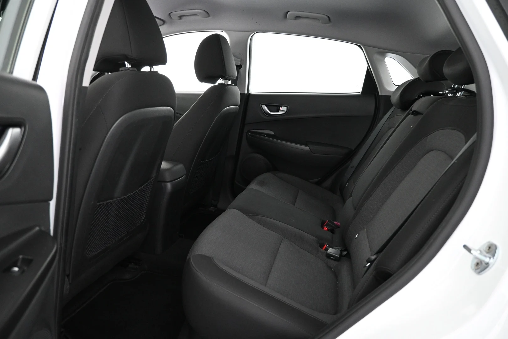 Car Image - 4sR4fbSn7uHkdHiFiIviIb