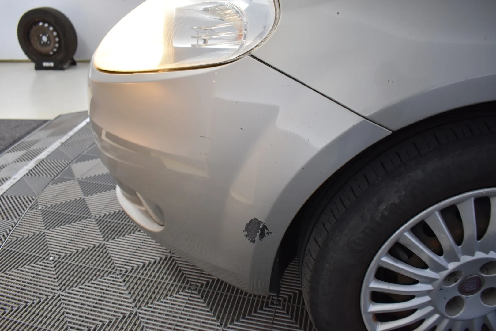 Car Image - 6pRcPJvA3OW694VMF82e8v