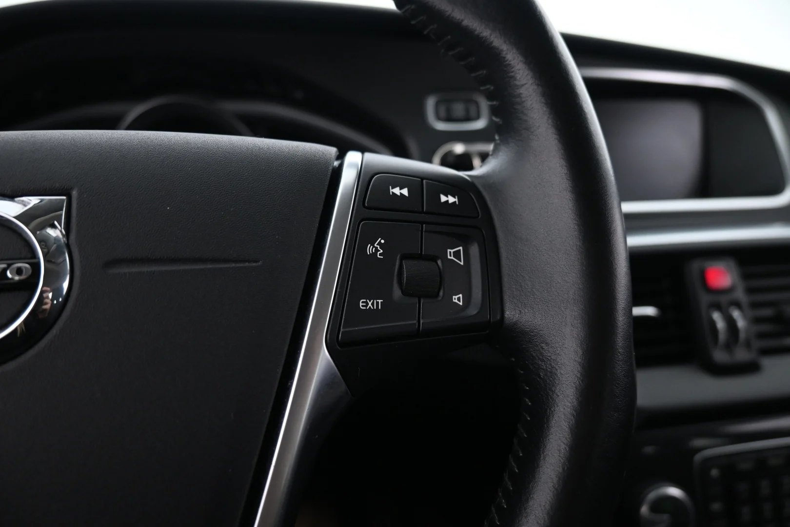 Car Image - 1kZmOirJusfFfDN2QL8f3s