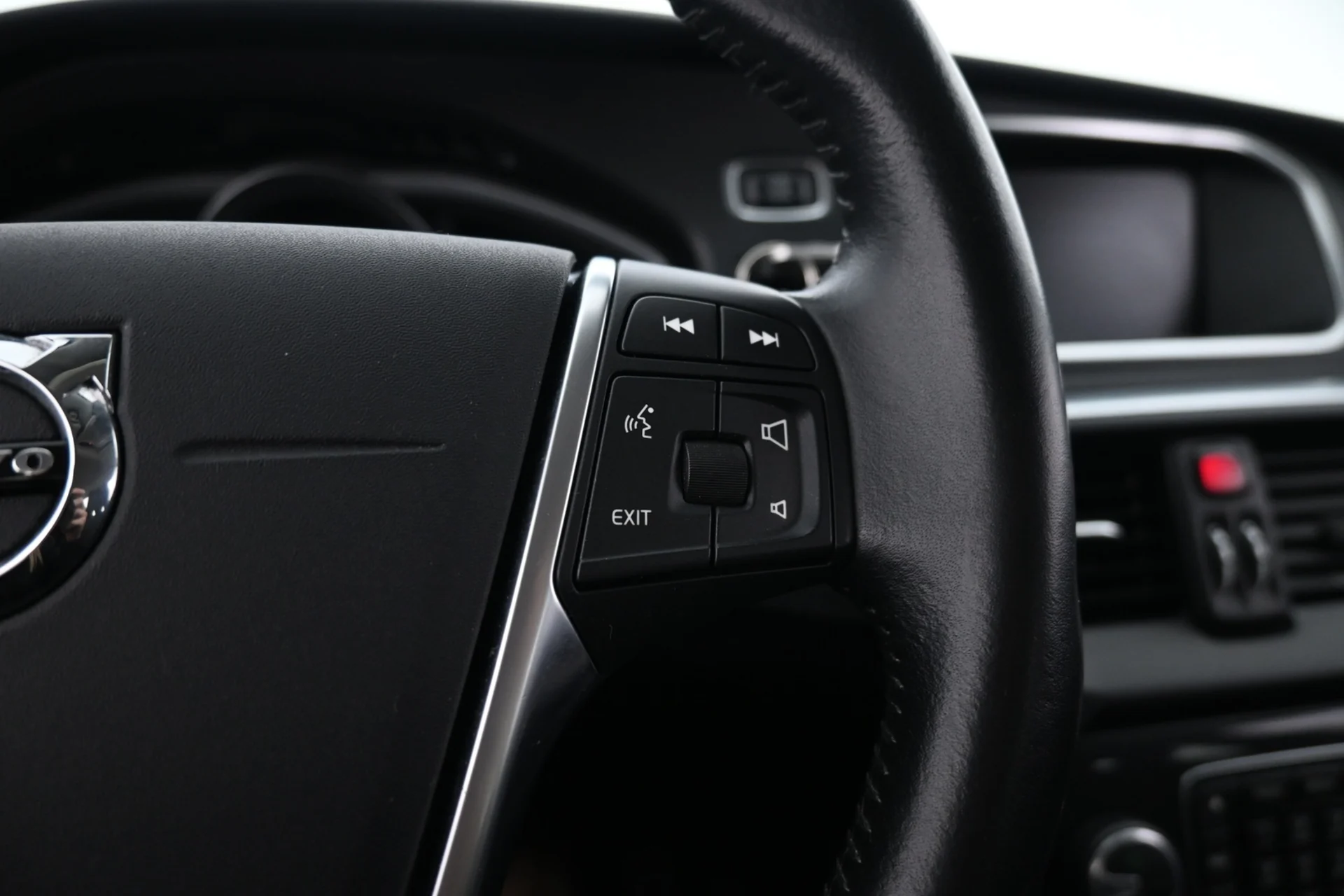 Car Image - 1kZmOirJusfFfDN2QL8f3s