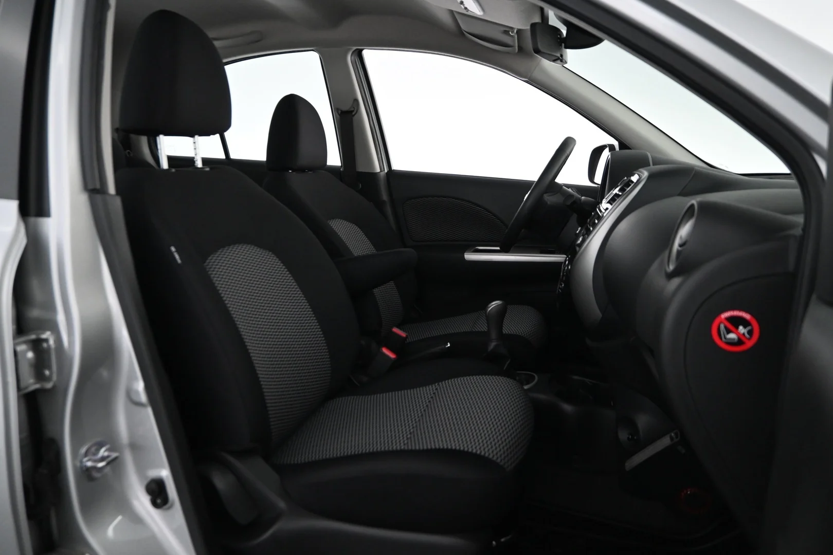 Car Image - Ba0GkmgNMKaRCTKR265X5
