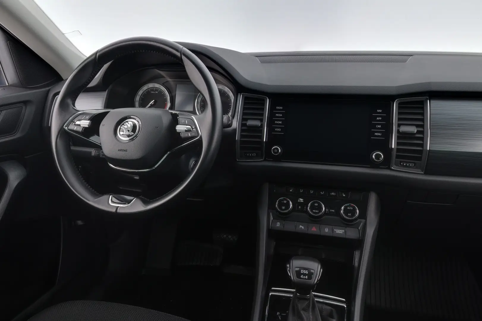 Car Image - joTZbZQaALyiWr3nyQrGC