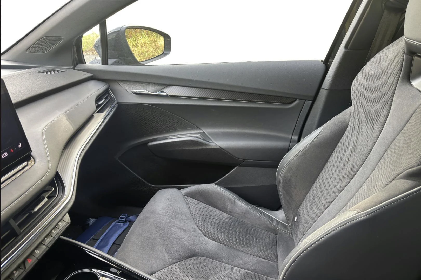 Car Image - 1c9IcmAHcKC5swZZienCns