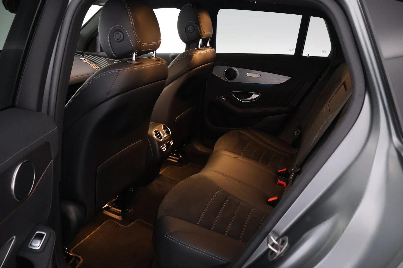 Car Image - aV7pfX2Faj2uCSS4CxnjR