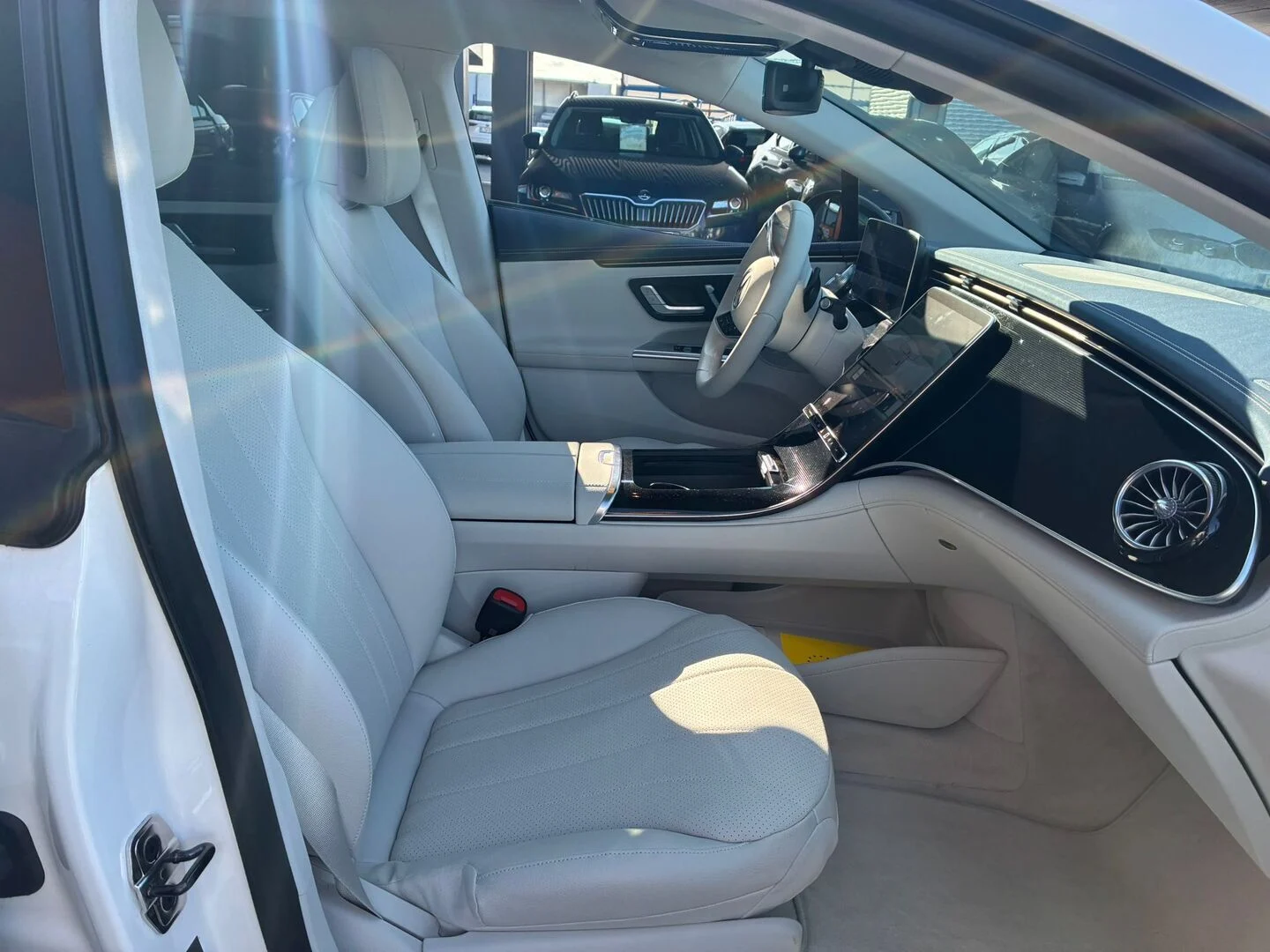 Car Image - 6ROyLTk0dPg7MA69hGvEvI
