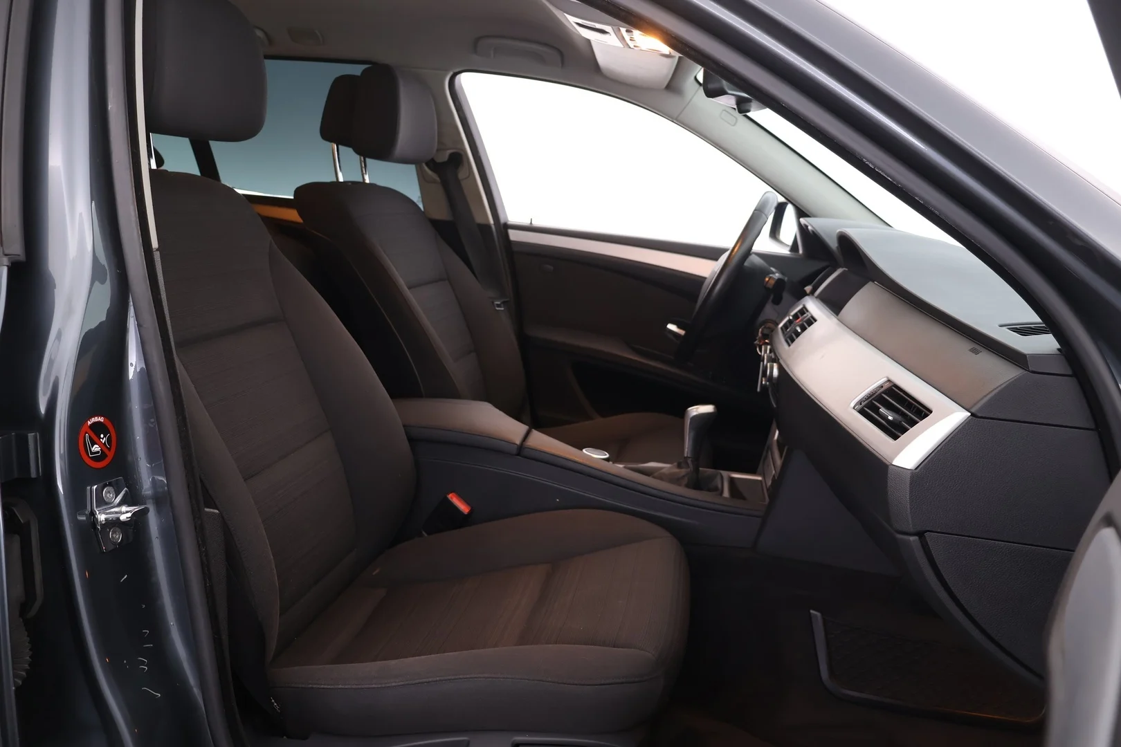 Car Image - 7MqUaeQJRyyNzQOngi8CGb
