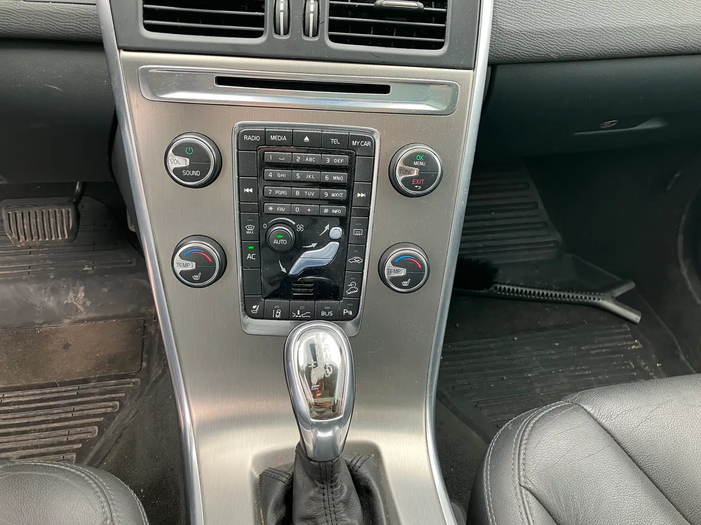 Car Image - 2BVUXmE7j8thCmtNNyUl5N