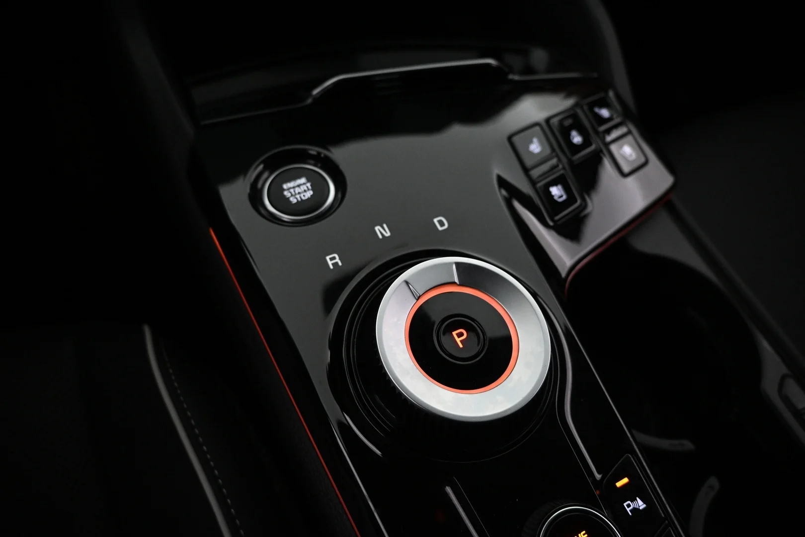 Car Image - 4g0aWrBQ9fbCSnPAxt8l3i