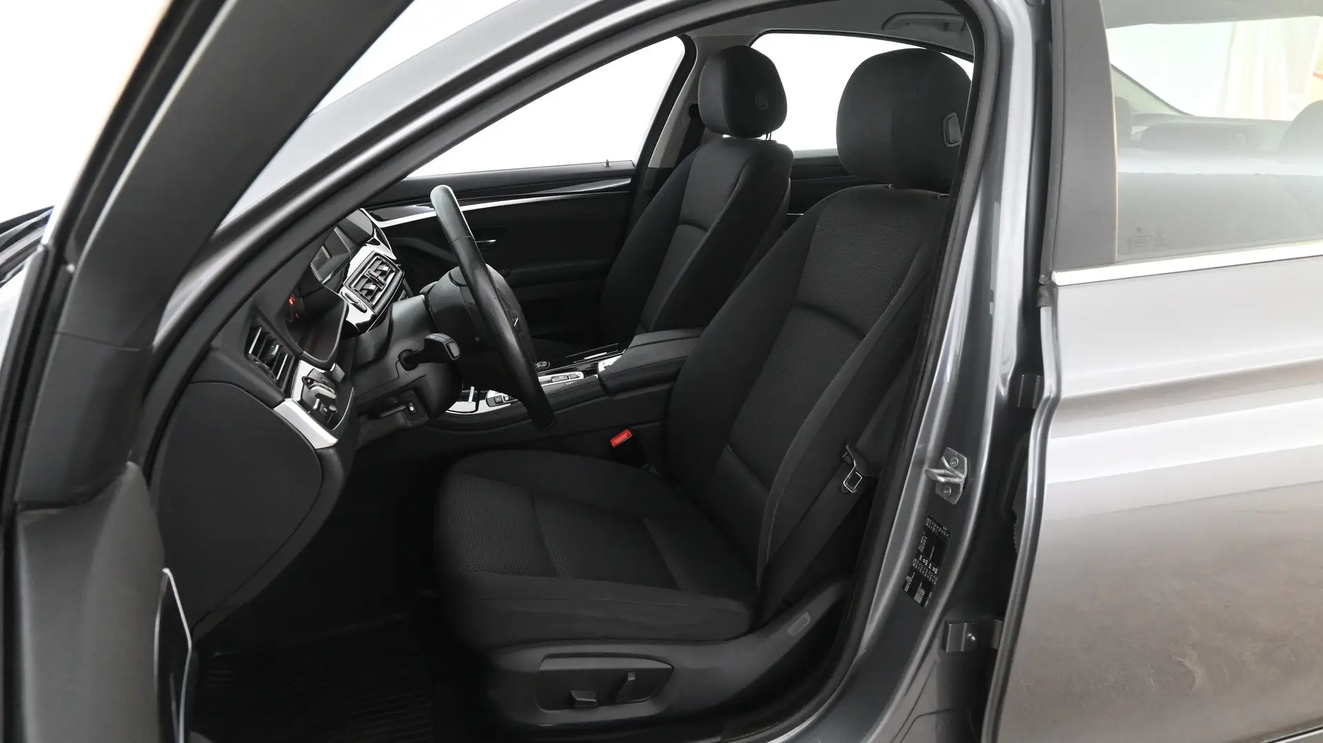Car Image - 7h1owSTNXVxQchMf7BF2di