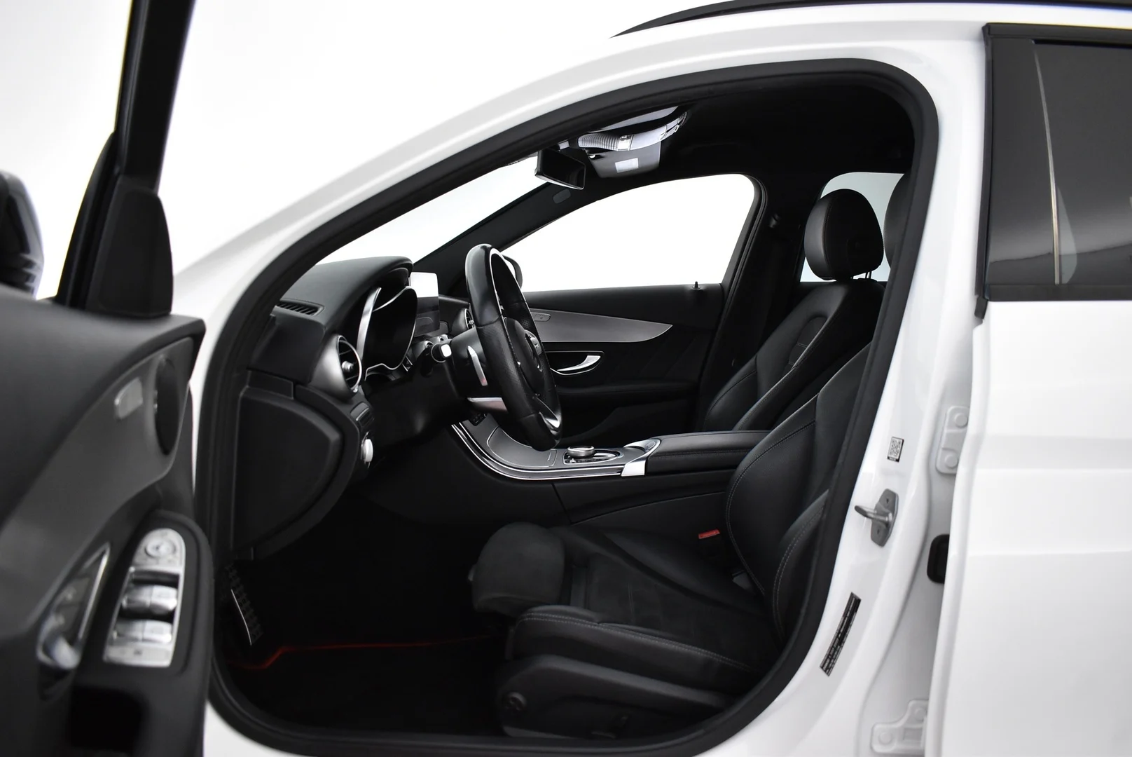 Car Image - 5zhuXbnbhooJKWaxrLGxnb