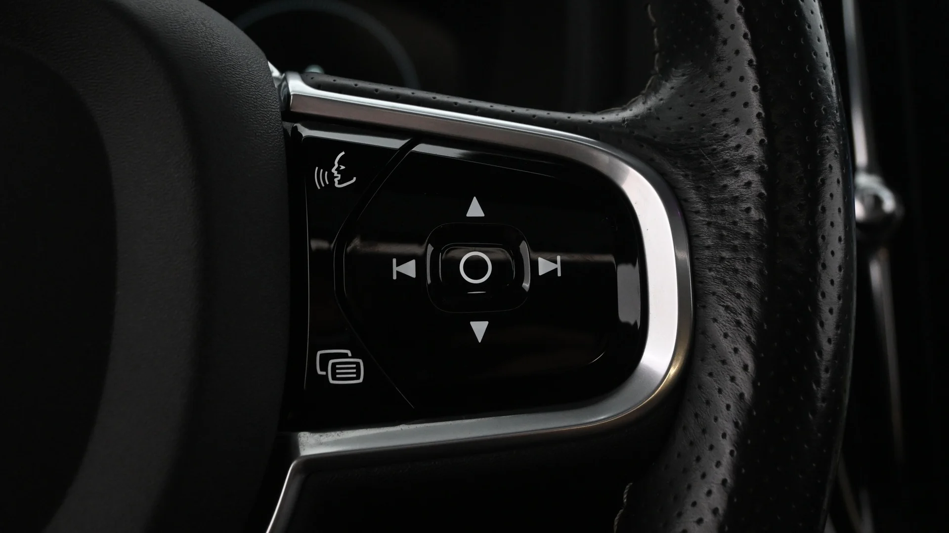 Car Image - GiMbuYobyxQC3NUb0mGVy