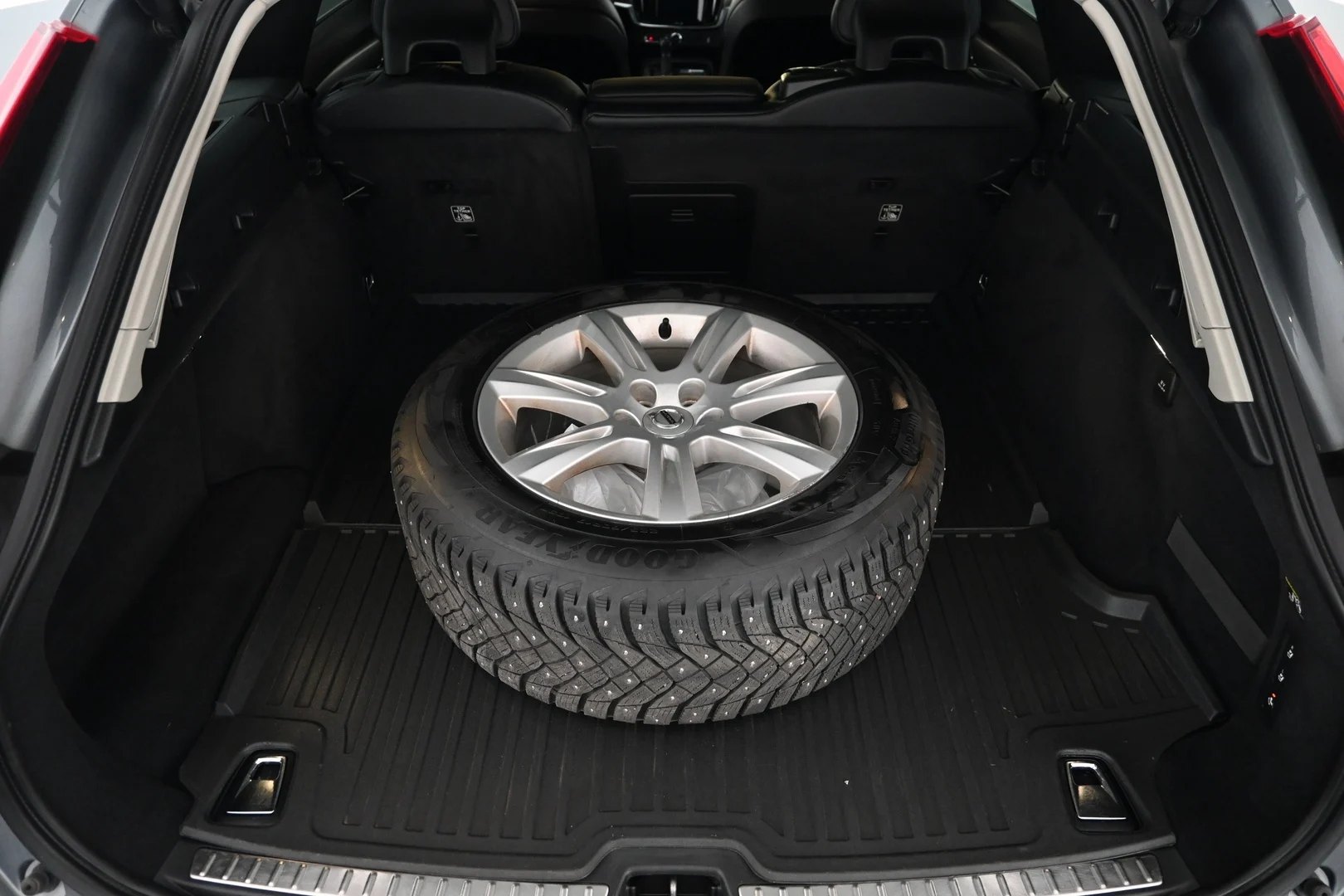 Car Image - 5ogyKY1defgSENwkC9DBAy