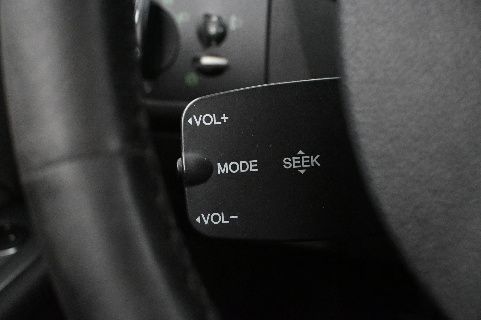 Car Image - 3H6ZQqAL7E9rEQfzlQnj2c