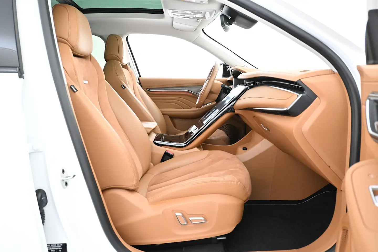 Car Image - 3ly9b7ZxJNFw9Dm71yMLhV