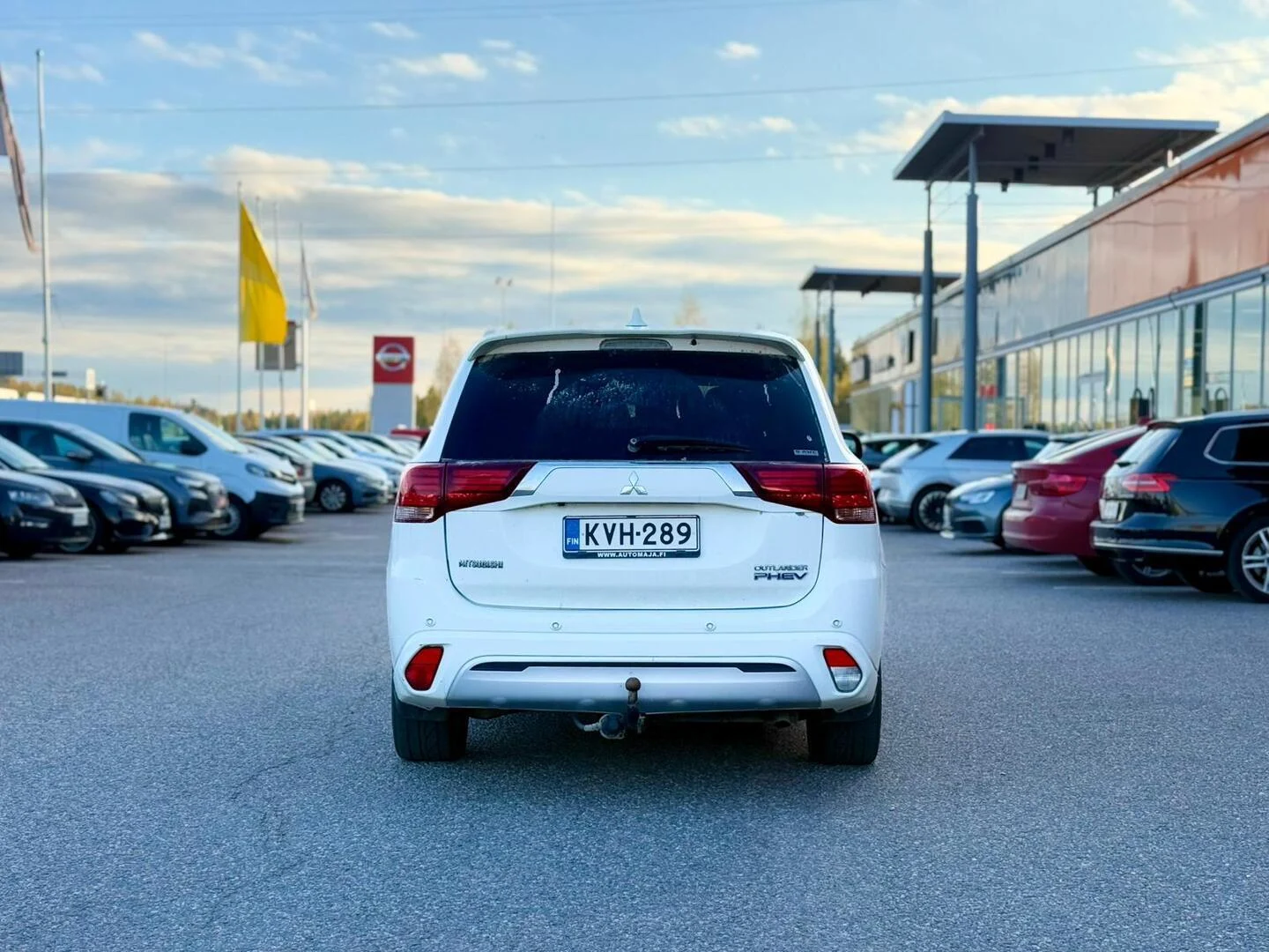 Car Image - 3SLFdLQ6mRklTEAM3xLRCX