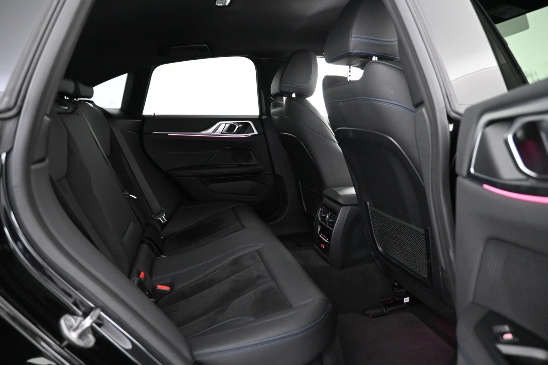 Car Image - 408TFPNJeWRJwTveGis8tu