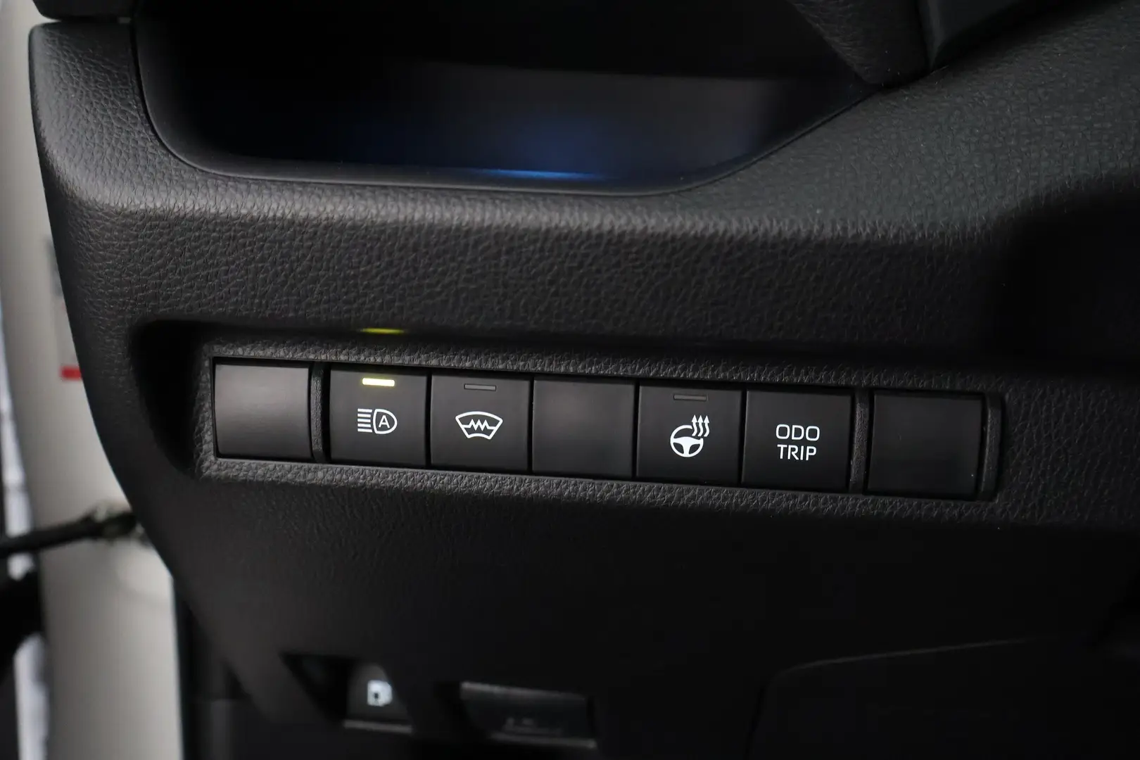 Car Image - 6I3IPIa9EkpTnVoAEVYi0N